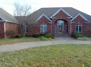 193 Hunters Pointe Pl, Simpsonville, KY 40067