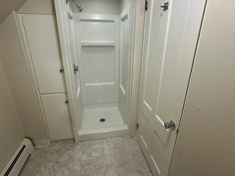 Stall shower