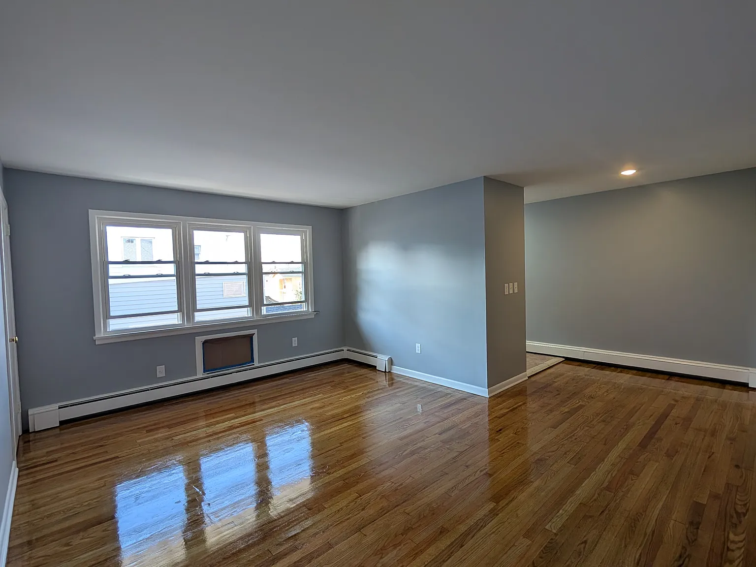 1 bed, 1000 sqft, $1,600 — Photo 2