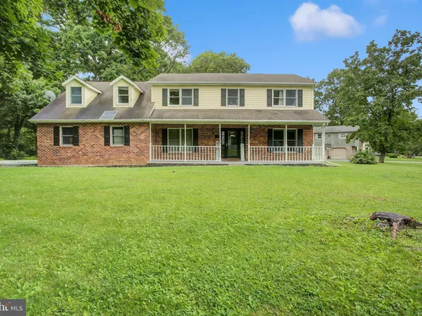 6492 Burning Tree Ter, Fayetteville, PA 17222