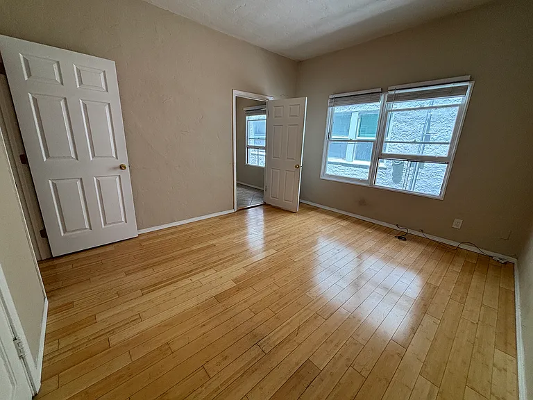 1955 Chestnut St #203 — Photo 15
