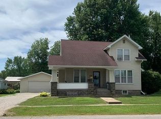 724 W Exchange St, Kahoka, MO 63445