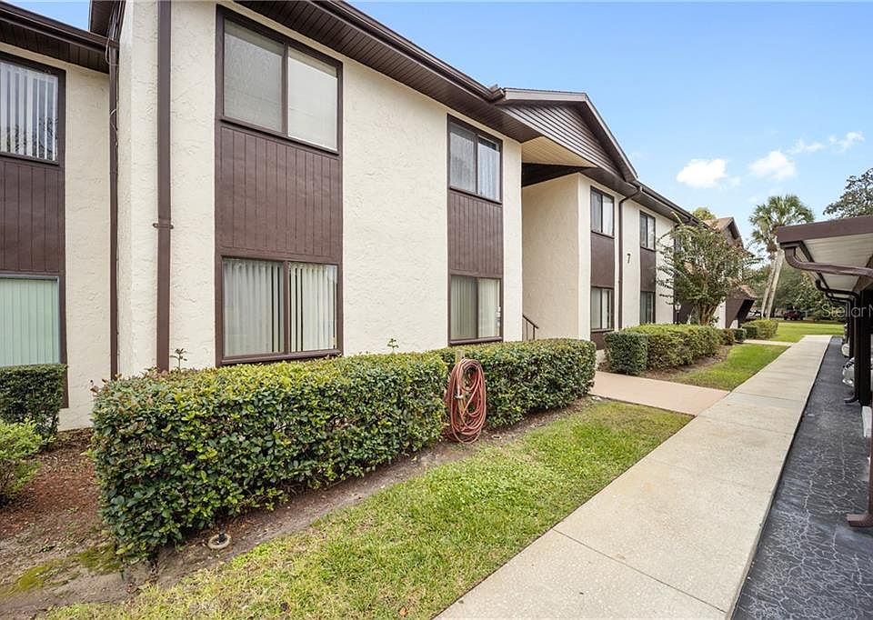 1st image of 524 Bahia Cir #A