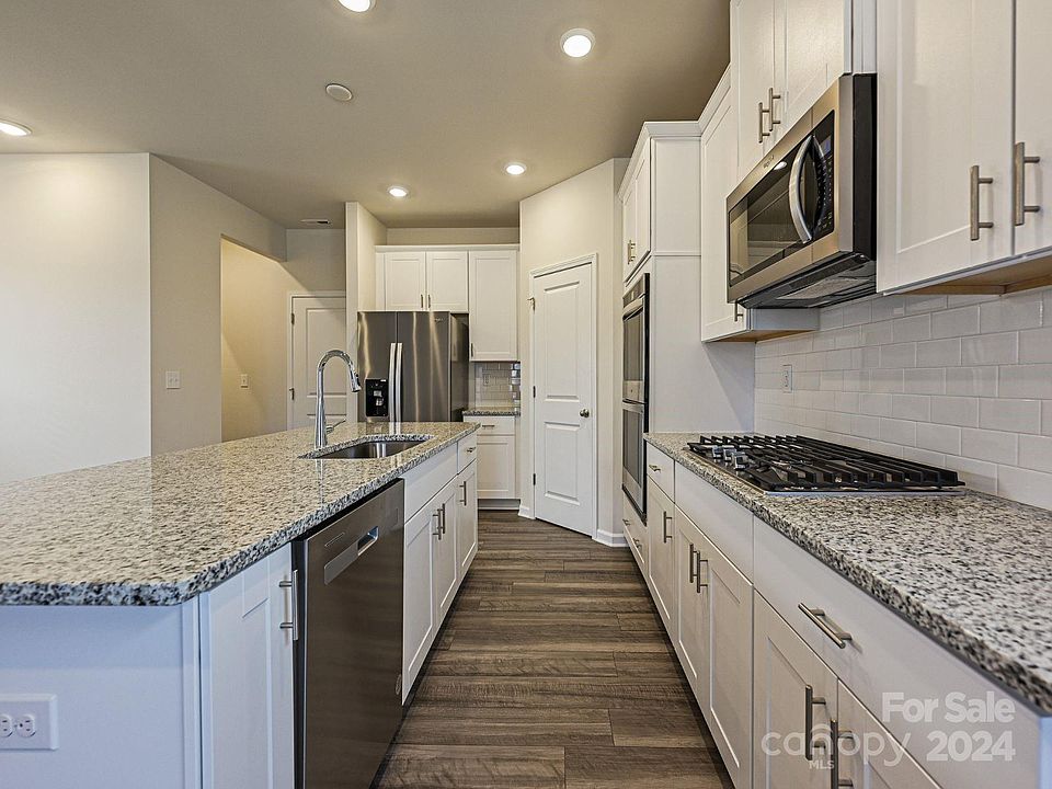 1st image of 344 Cedar Knoll Cir