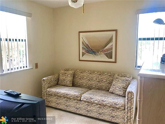 4th image of 10402 Sunrise Lakes Blvd APT 301