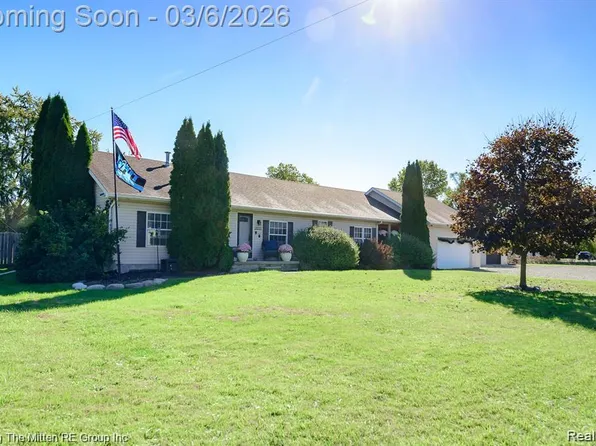 18555 Elwell Rd, Belleville, MI 48111