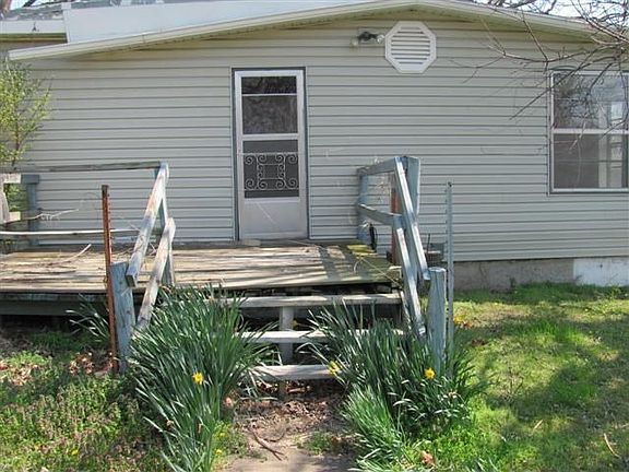 2nd image of 3130 S Oliver Ave