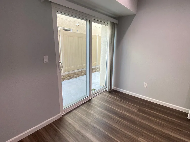 8397 Cherry Ave — Photo 9