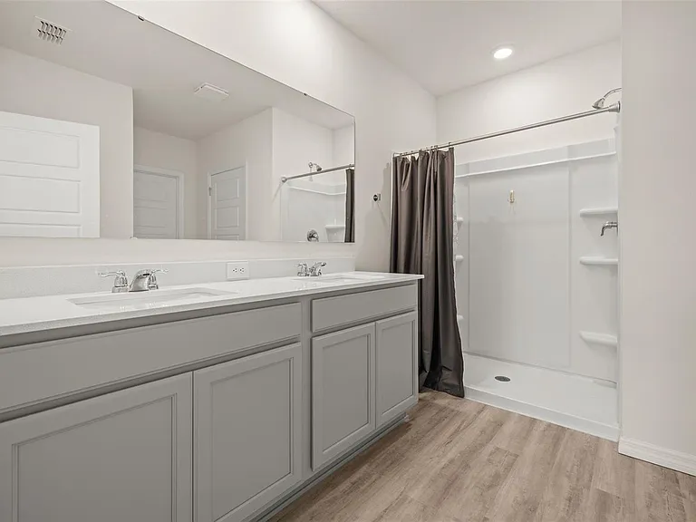 1078 Clay Blvd — Photo 36