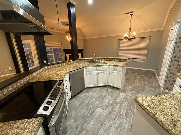 5th image of 8101 Sheldon Rd