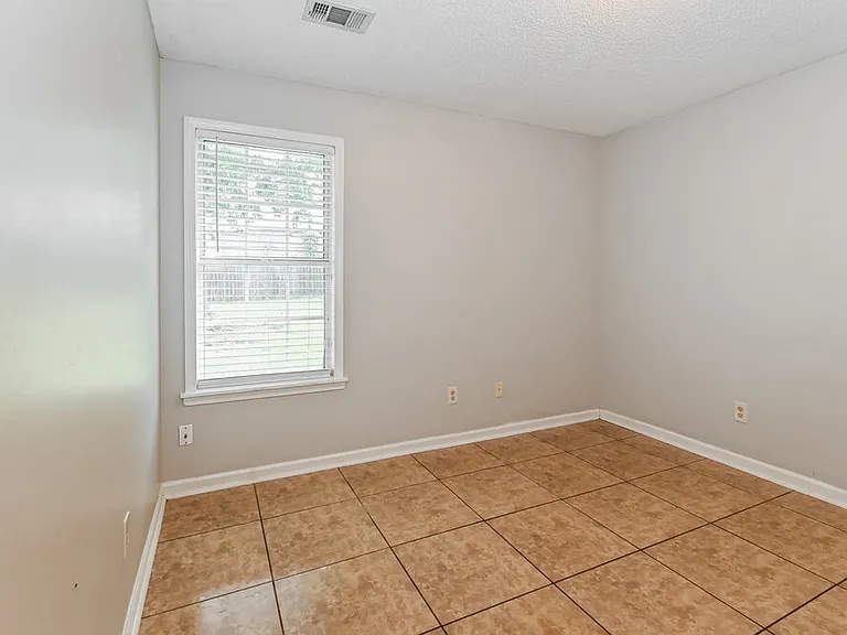 2086 Heather Rdg — Photo 14