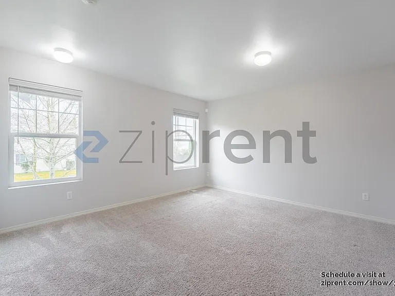 34030 SE Carmichael St — Photo 10