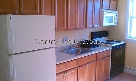 2nd image of 730 Moody St APT 2