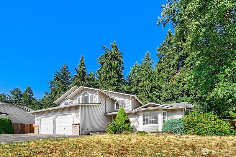 2nd image of 9410 62nd Avenue Ct E