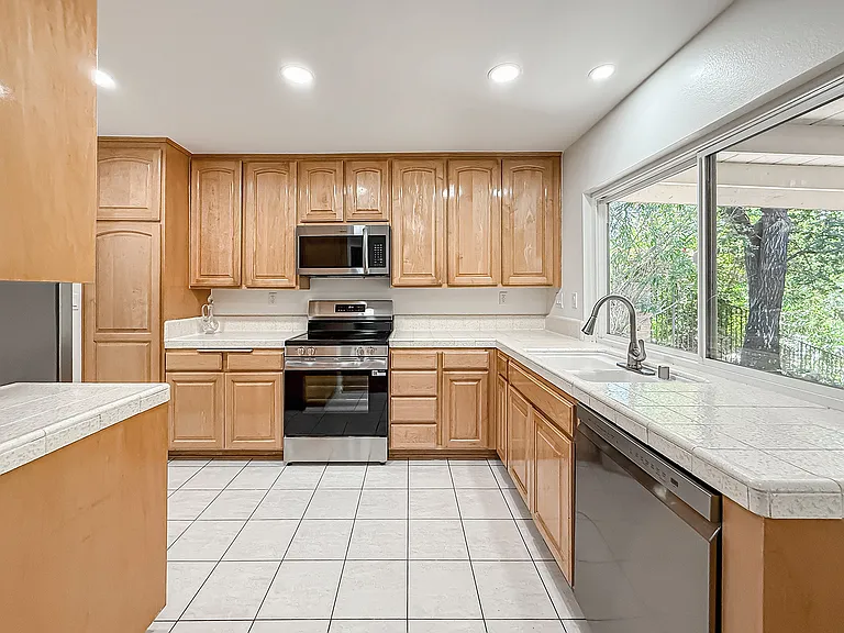 3761 Patrick Henry Pl — Photo 14
