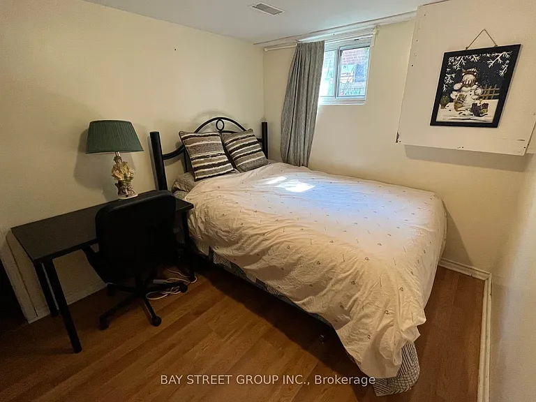 103 Glentworth Rd — Photo 7