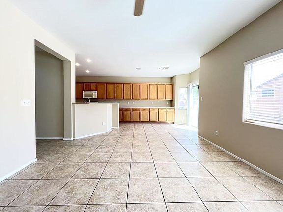 4th image of 5916 Buckwood Mote St