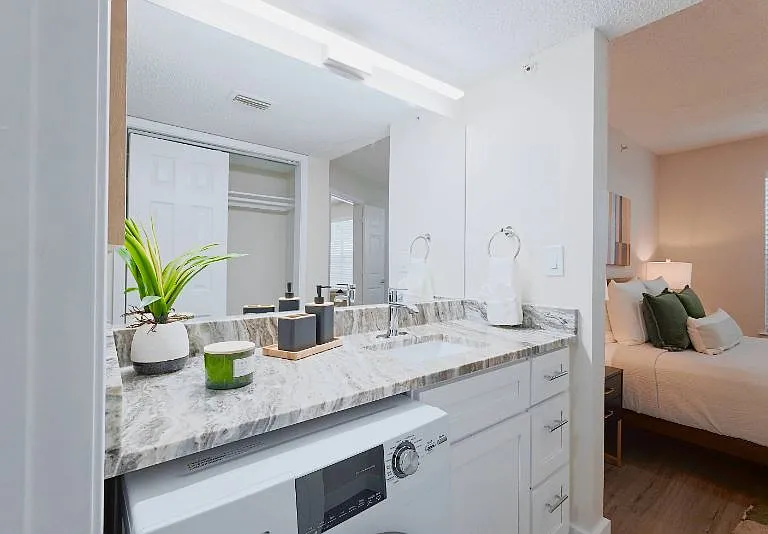 TRELLIS Canyon Creek Apartments — Photo 16