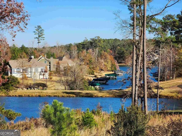 1050 Osprey Cir, Greensboro, GA 30642