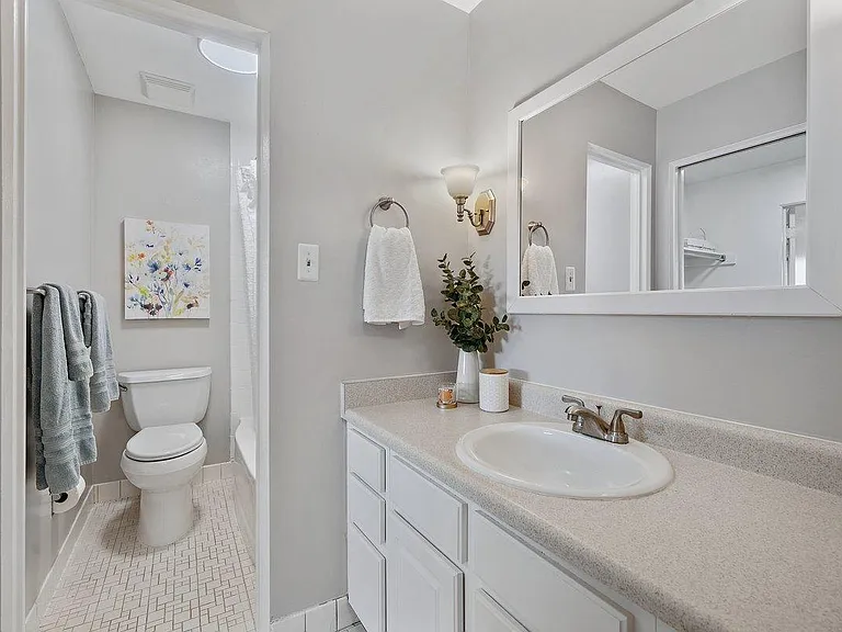 855 N Pennsylvania St #415 — Photo 14