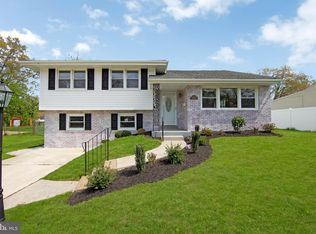 523 Douglas Dr, Cherry Hill, NJ 08034