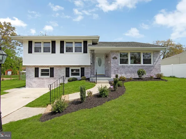 523 Douglas Dr, Cherry Hill, NJ 08034