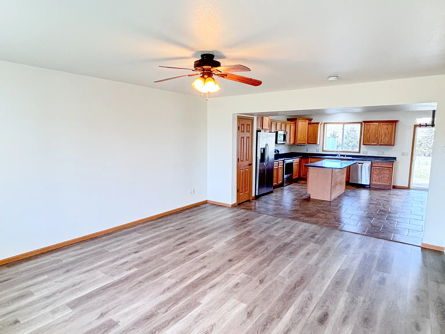 2222 Julie Ave — Photo 2