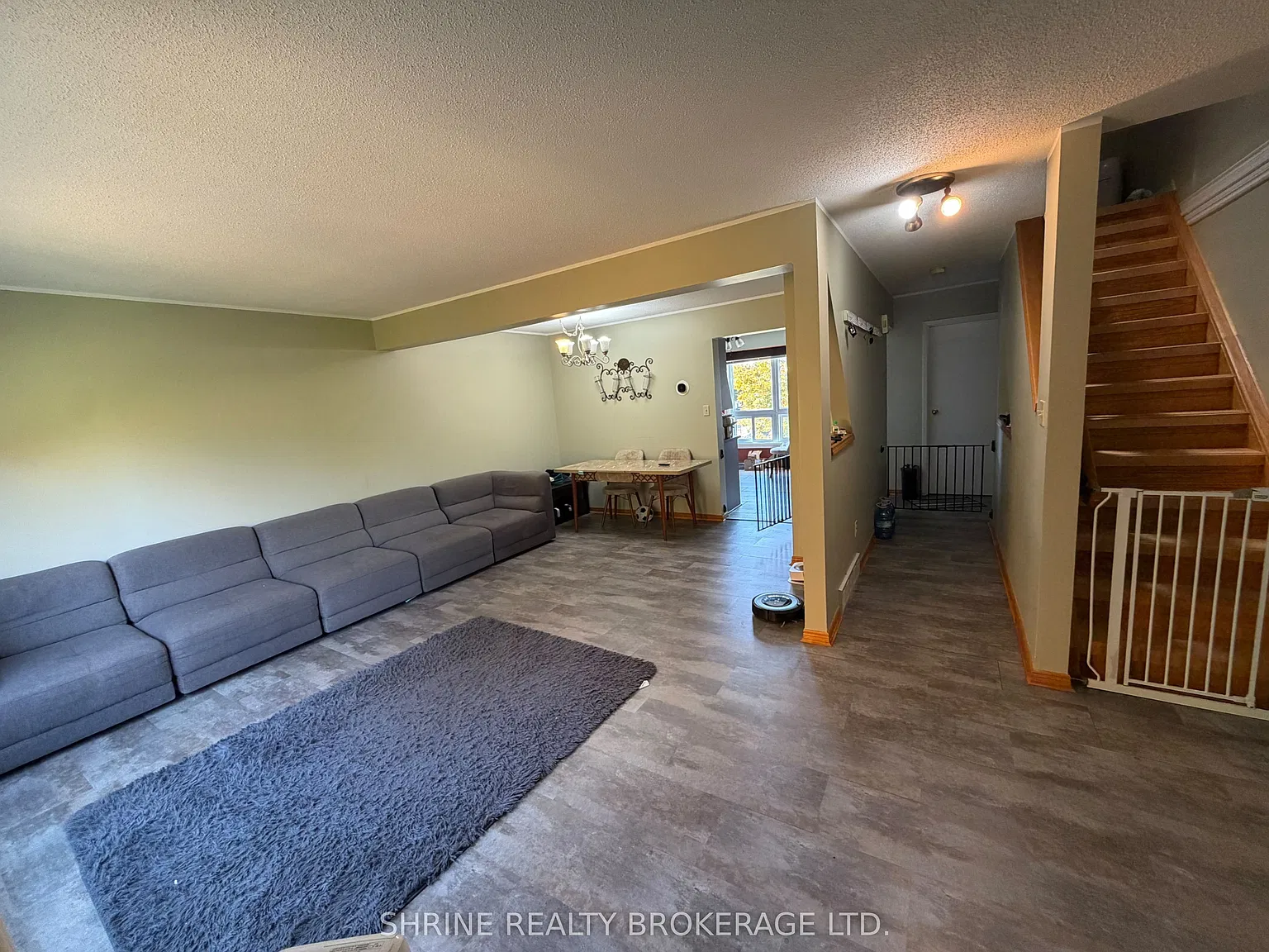 4 bed, $2,300 — Photo 4