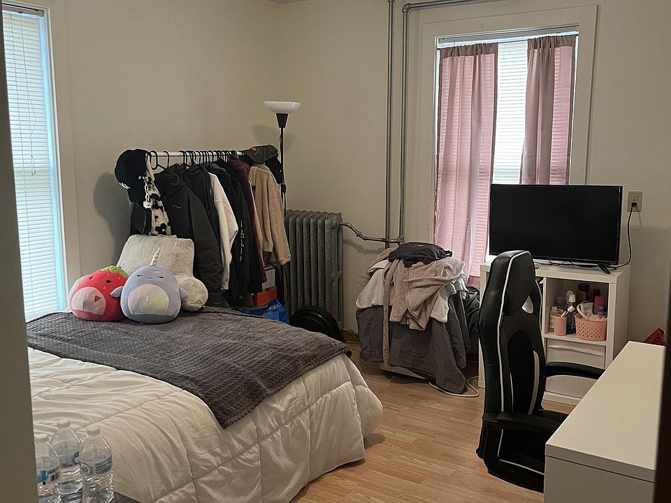 1st image of 635 Howard Pl #10738955