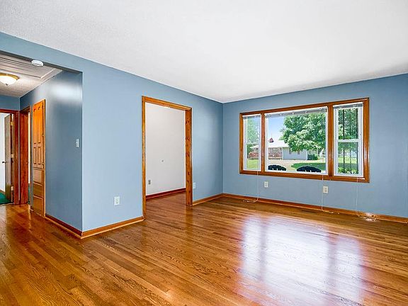 2nd image of 6327 Farley Ave