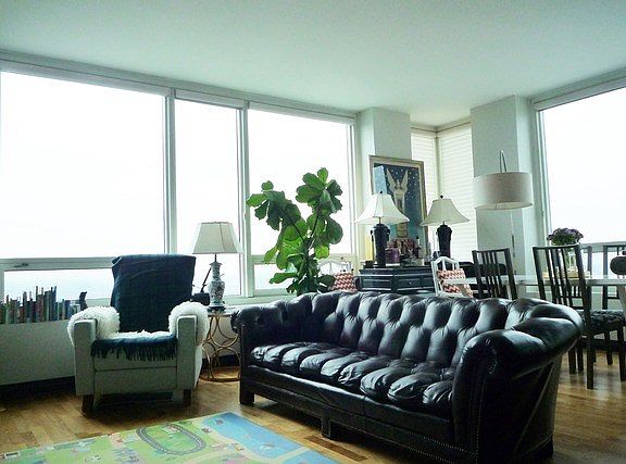 2nd image of 33 W Ontario St APT 44E