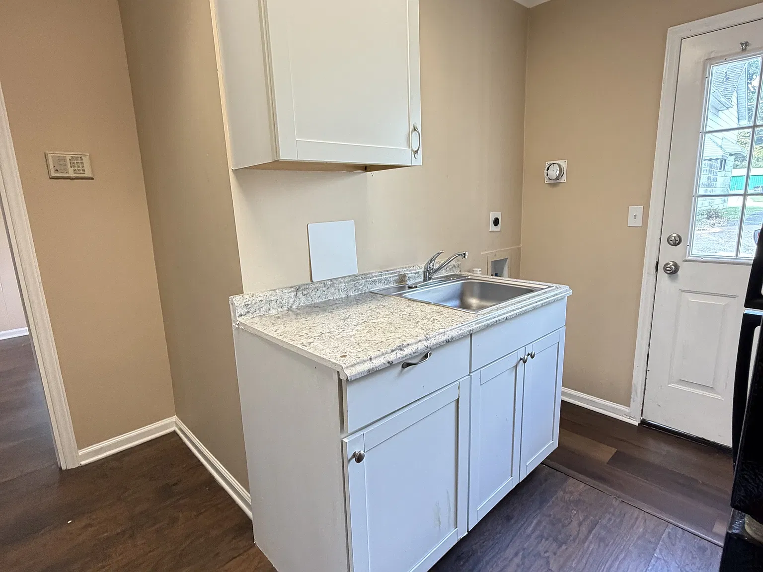 420 A Jackson Park Road - 1 — Photo 3