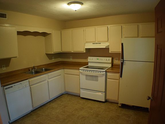 5th image of 109 Creekside Ct #109