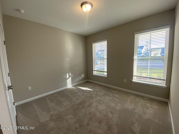 5th image of 2083 FEATHEREDGE Way