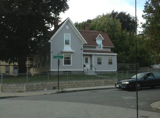 58 Queen St, Worcester, MA 01610