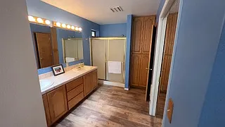 1739 Holiday Ln — Photo 16