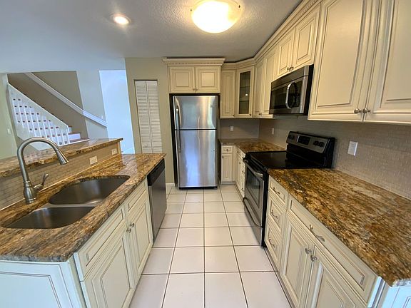 5th image of 12400 Summer Springs Dr