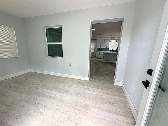 2nd image of 445 NW 10TH AVENUE