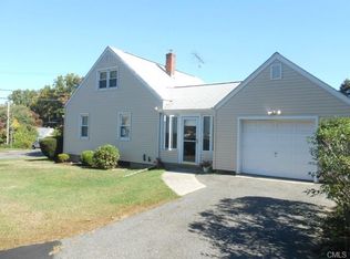 571 Jewett Ave, Bridgeport, CT 06606