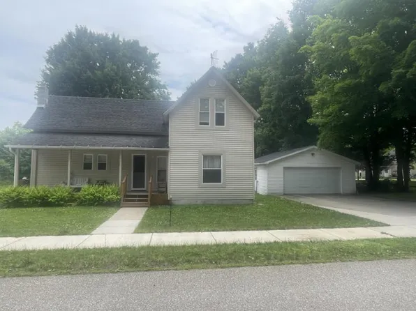626 Meek St, Caro, MI 48723