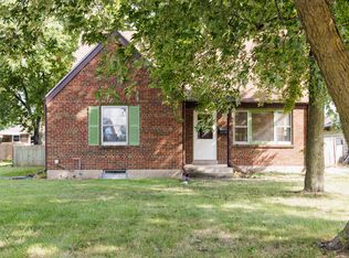 1967 E Oak St, Kankakee, IL 60901