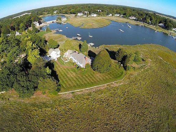 5th image of 44 River Ln