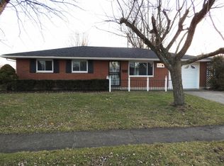 413 Brownstone Dr, Englewood, OH