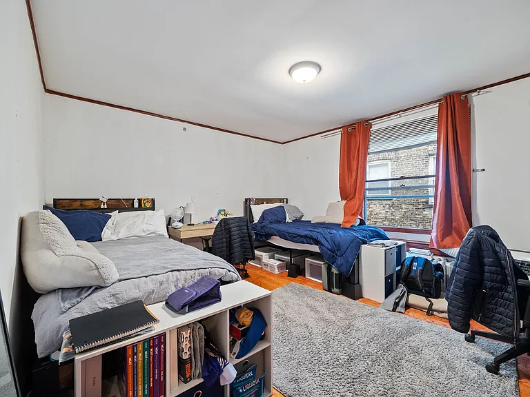 711 Emerson St #2 — Photo 9
