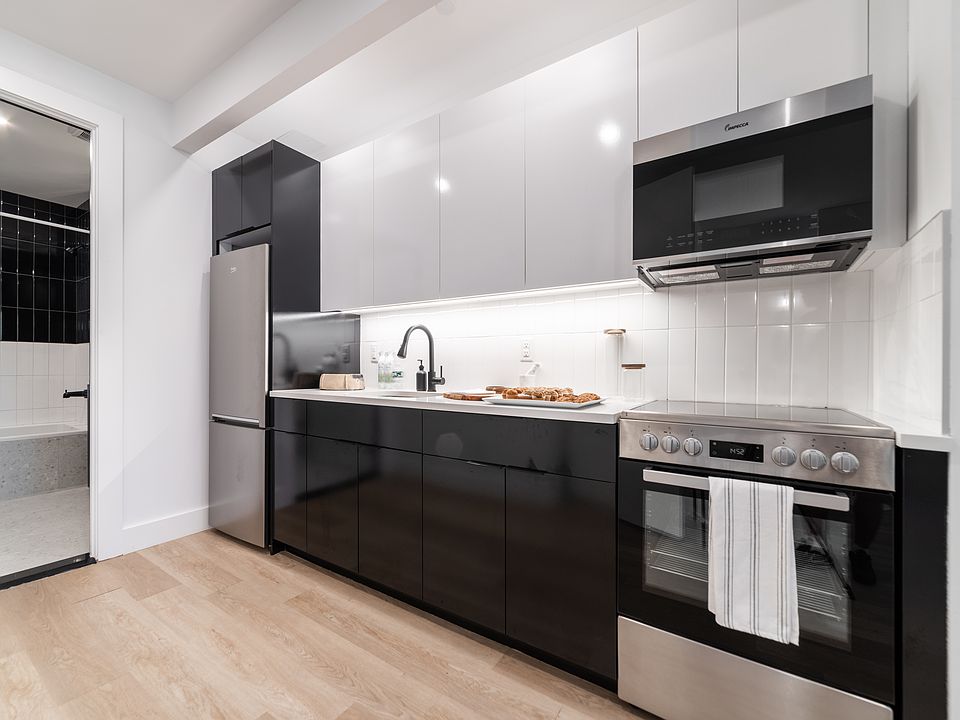 1st image of 1042 President St #15P