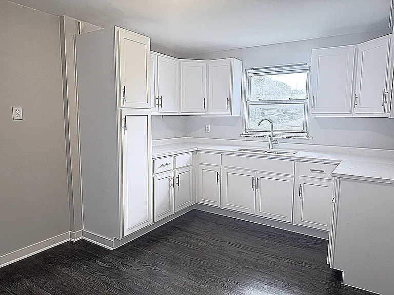 1117 Kosciusko Blvd #2 — Photo 4