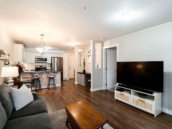 4th image of 1969 Westminster Ave #111