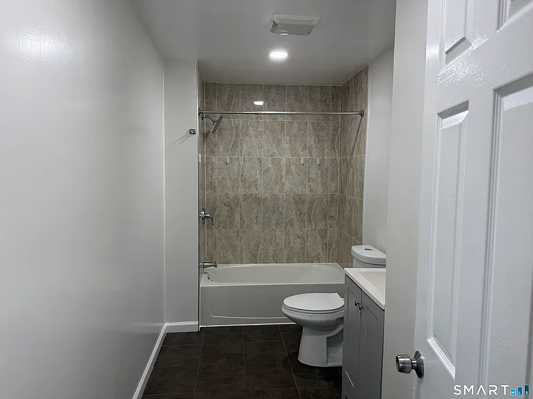 173 Chestnut Ave #2 — Photo 8