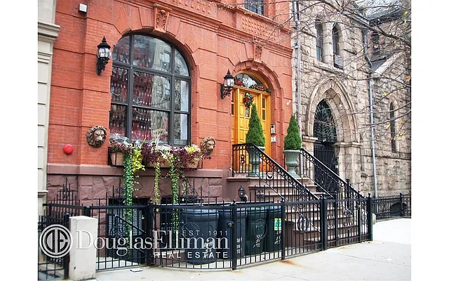 Sold by Douglas Elliman | media 2