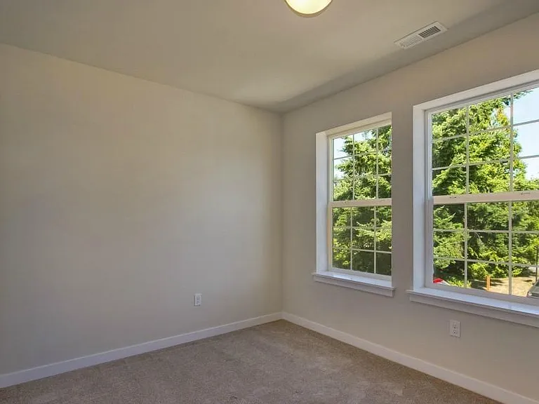 5109 NE 6th Pl — Photo 10